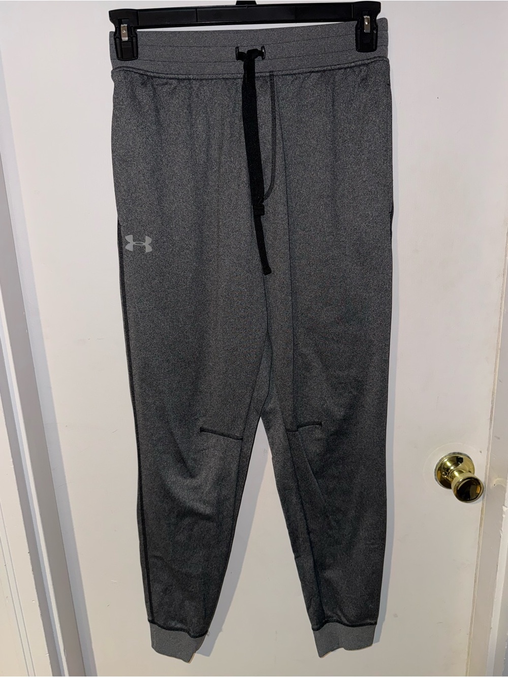 Under Armour Cold Gear Men's Dark Gray Heather Athletic Jogger Pants